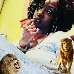 Meet your Posher, Nefertiti